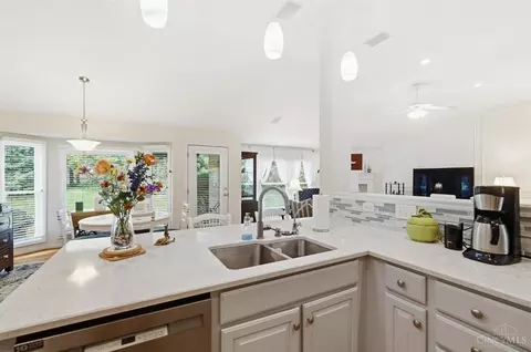 Kitchen - 4139 Brandonmore Dr, Cincinnati, OH 45255 photo 1 of 6
