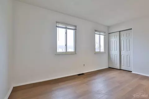 Bedroom - 1556 Meredith Dr, Cincinnati, OH 45231 photo 2 of 2