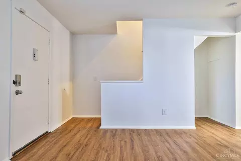 Living - 1556 Meredith Dr, Cincinnati, OH 45231 photo 2 of 2