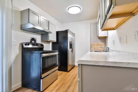 Kitchen - 1556 Meredith Dr, Cincinnati, OH 45231 photo 1 of 1