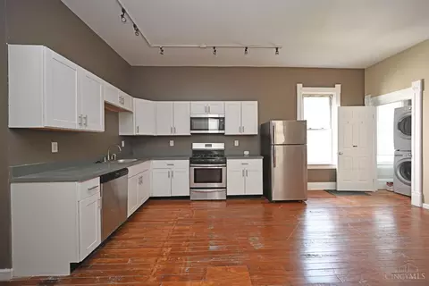 Kitchen - 3020 Hackberry St, Cincinnati, OH 45206 photo 2 of 3