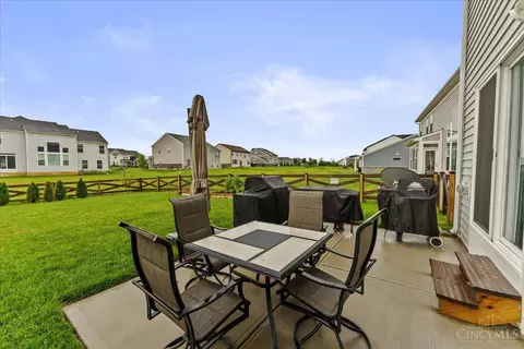 Exterior - 7082 Birkdale Dr, Hamilton Township, OH 45039 photo 5 of 6