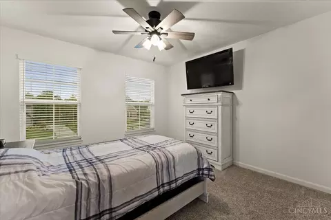 Bedroom - 7082 Birkdale Dr, Hamilton Township, OH 45039 photo 6 of 6