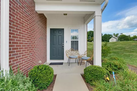 Exterior - 2442 Elderberry Ct, Cincinnati, OH 45239 photo 2 of 3