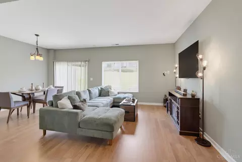 Living - 2442 Elderberry Ct, Cincinnati, OH 45239 photo 1 of 3