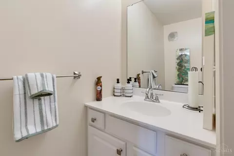Bath - 2442 Elderberry Ct, Cincinnati, OH 45239 photo 1 of 3