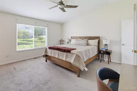 Bedroom - 2442 Elderberry Ct, Cincinnati, OH 45239 photo 2 of 4