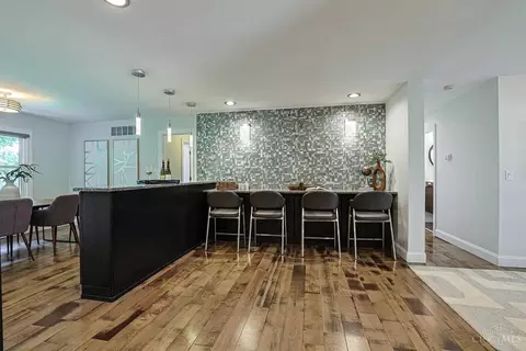 Dining - 8702 Appleknoll Ln, Cincinnati, OH 45236 photo 4 of 4