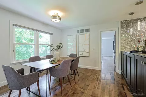 Dining - 8702 Appleknoll Ln, Cincinnati, OH 45236 photo 1 of 4