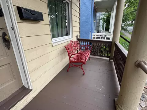 Exterior - 461 Warner St, Cincinnati, OH 45219 photo 5 of 8