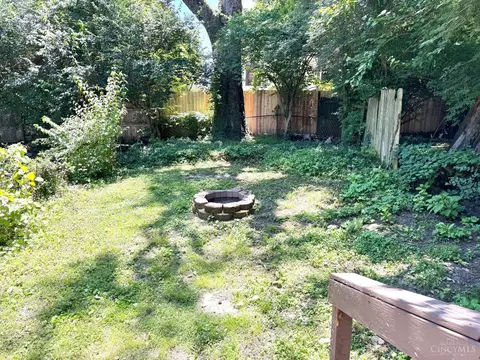 Exterior - 461 Warner St, Cincinnati, OH 45219 photo 8 of 8