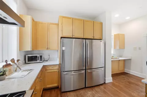 Kitchen - 2333 Upland Pl, Cincinnati, OH 45206 photo 6 of 6