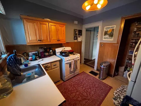 Kitchen - 4110 Jerome Ave, Cincinnati, OH 45223 photo 3 of 3