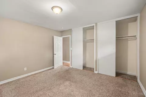 Bedroom - 8633 Daly Rd, Cincinnati, OH 45231 photo 2 of 5