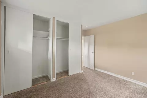 Bedroom - 8633 Daly Rd, Cincinnati, OH 45231 photo 4 of 5