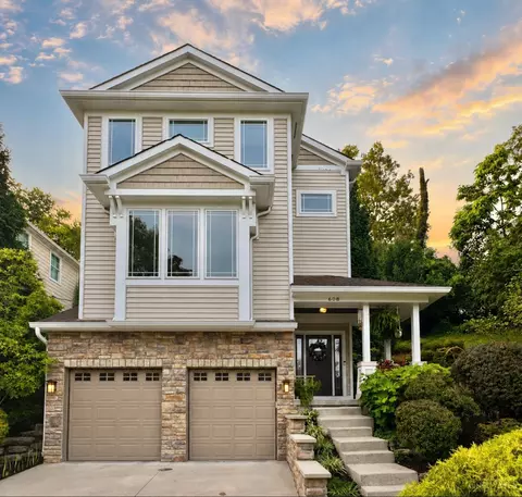 608 Rushton Rd, Cincinnati, OH 45226