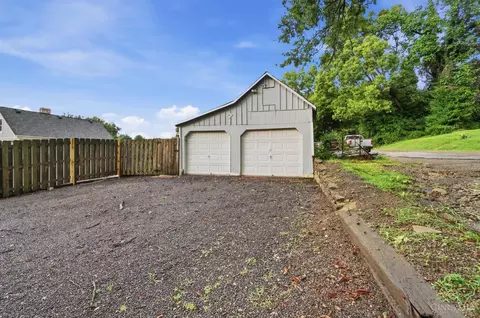 Exterior - 6184 Hillside Ave, Cincinnati, OH 45233 photo 20 of 22