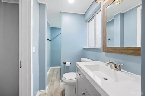 Bath - 6184 Hillside Ave, Cincinnati, OH 45233 photo 2 of 5
