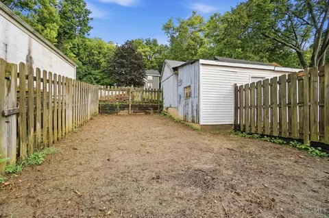 Exterior - 6184 Hillside Ave, Cincinnati, OH 45233 photo 21 of 22