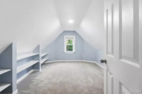 Bedroom - 6184 Hillside Ave, Cincinnati, OH 45233 photo 3 of 4