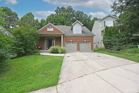 5005 Dovetail Ln, Cincinnati, OH 45223