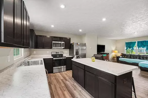 Kitchen - 5737 Alpine Heights Dr, Morrow, OH 45152 photo 1 of 2