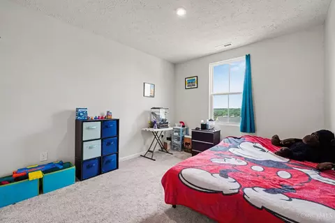 Bedroom - 5737 Alpine Heights Dr, Morrow, OH 45152 photo 3 of 4