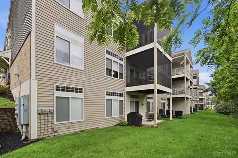 Exterior - 7464 Bridge Point Dr, Cincinnati, OH 45248 photo 8 of 9