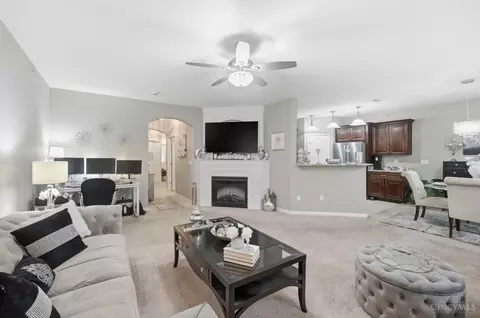 Living - 7464 Bridge Point Dr, Cincinnati, OH 45248 photo 4 of 5