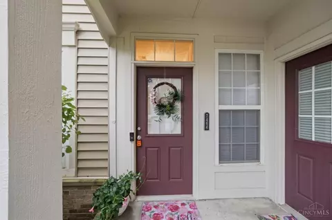 Exterior - 7464 Bridge Point Dr, Cincinnati, OH 45248 photo 3 of 9