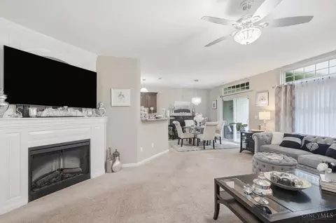 Living - 7464 Bridge Point Dr, Cincinnati, OH 45248 photo 2 of 5