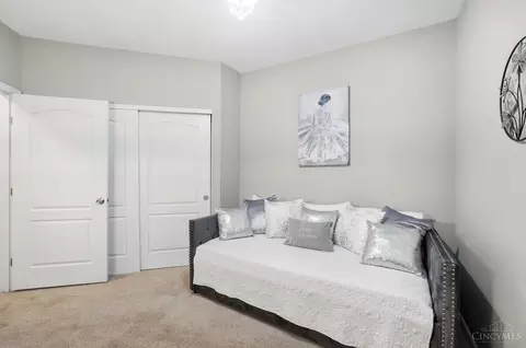 Bedroom - 7464 Bridge Point Dr, Cincinnati, OH 45248 photo 5 of 6