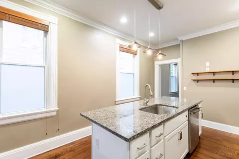 Kitchen - 4313 Beech Hill Ave, Cincinnati, OH 45233 photo 2 of 3