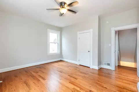 Bedroom - 4313 Beech Hill Ave, Cincinnati, OH 45233 photo 4 of 5