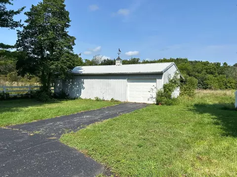 Exterior - 821 Center St, Blanchester, OH 45107 photo 1 of 2