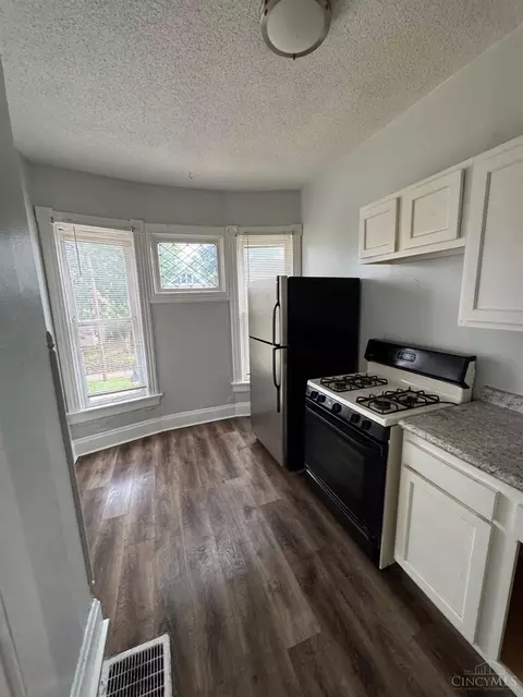934 Dayton St, Hamilton, OH 45011