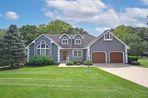 8405 Toddcreek Cir, West Chester, OH 45069