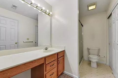 Bath - 4482 Mayhew Ave, Cincinnati, OH 45238 photo 2 of 2