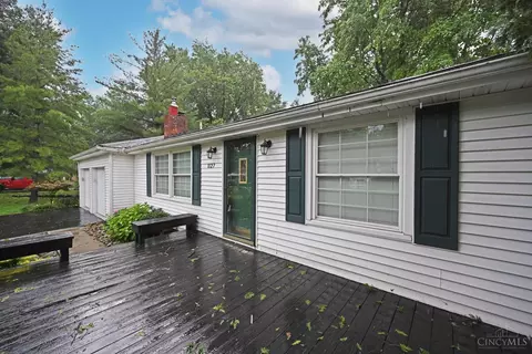 Exterior - 1127 Flick Ln, Batavia, OH 45103 photo 2 of 10