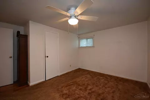 Bedroom - 1127 Flick Ln, Batavia, OH 45103 photo 3 of 12
