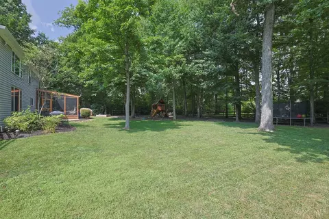 Exterior - 4801 Forest Meadows Ct, Cincinnati, OH 45244 photo 7 of 14