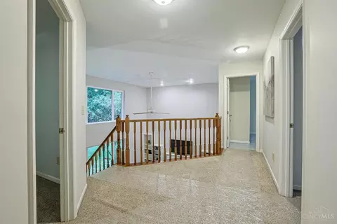 Entry Way - 4801 Forest Meadows Ct, Cincinnati, OH 45244 photo 3 of 5