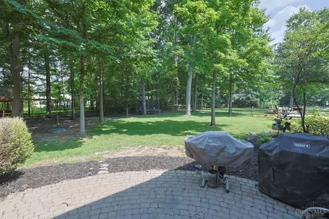 Exterior - 4801 Forest Meadows Ct, Cincinnati, OH 45244 photo 6 of 14