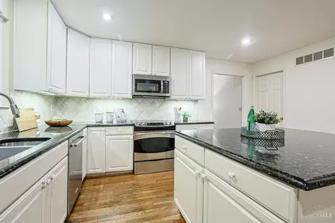 Kitchen - 4801 Forest Meadows Ct, Cincinnati, OH 45244 photo 5 of 5