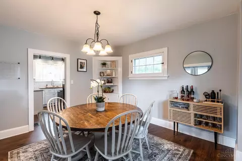 Dining - 1636 Mears Ave, Cincinnati, OH 45230 photo 1 of 3