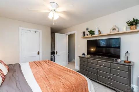 Bedroom - 1636 Mears Ave, Cincinnati, OH 45230 photo 2 of 3