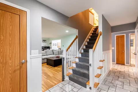 Entry Way - 6320 Stirrup Rd, Cincinnati, OH 45244 photo 2 of 3