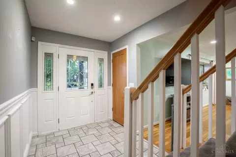 Entry Way - 6320 Stirrup Rd, Cincinnati, OH 45244 photo 1 of 3