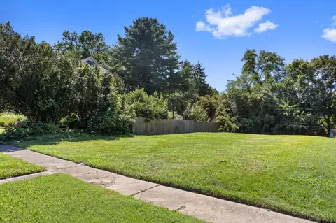 6505 Roe St, Cincinnati, OH 45227 photo 3