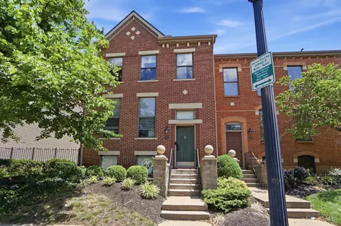 Exterior - 1008 John St, Cincinnati, OH 45203 photo 2 of 5